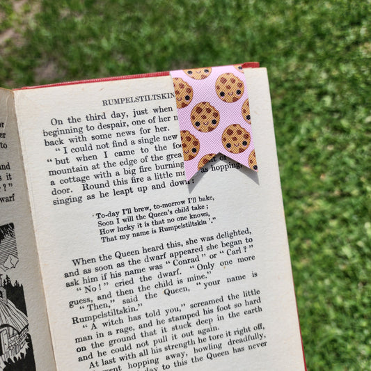 Set of 3 Magnetic Bookmarks - Sweet Tooth